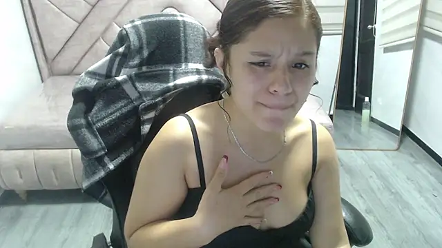 Czat XXX na żywo – Velvet_Moon_V