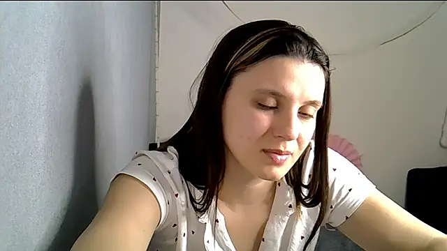 Czat XXX na żywo – KiraHoney