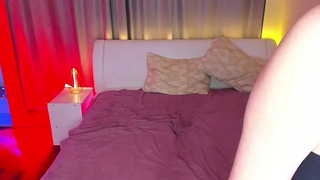 แชท XXX สดของ HolliBillig