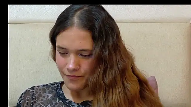 دردشة Eimi_foxxx الجنسية المباشرة