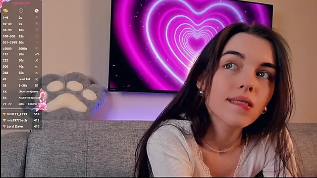 دردشة MirnaTellado الجنسية المباشرة