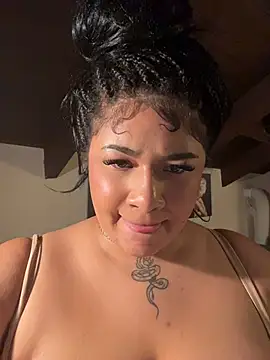 Chat +18 de SashaLiciosa_ ao vivo