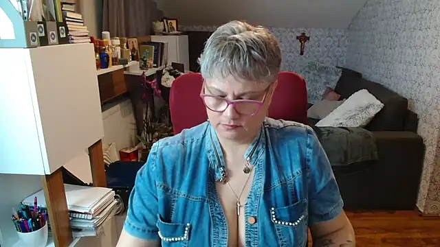 bigtits4you's Live XXX Chat