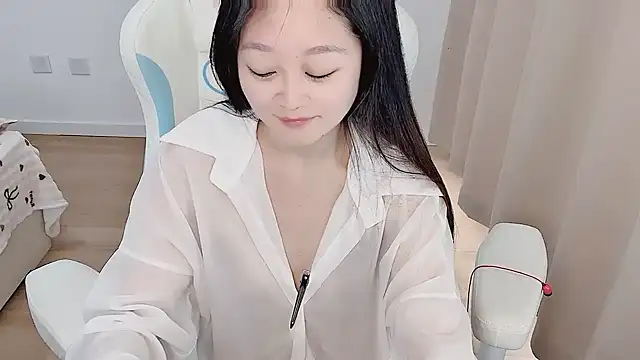 -qianqian's Live XXX Chat