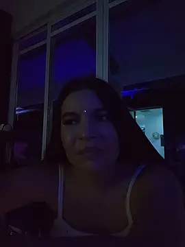 Pretty_Julieta Adlı Modelin Canlı XXX Sohbeti