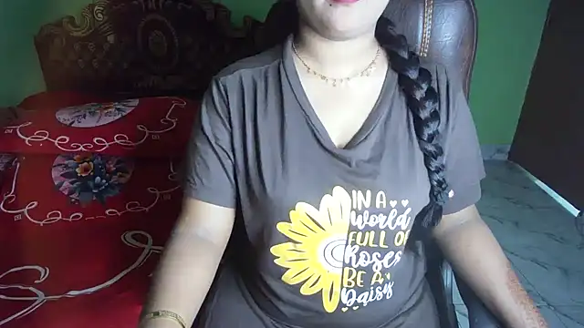 BengaliQueenStarのライブXXXチャット