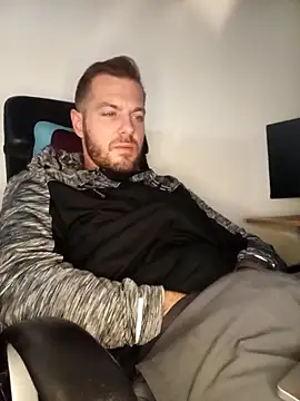 THE_CHEEKY_ALPHA's Live XXX Chat