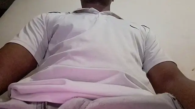 royblackbigpvt's Webcam Show