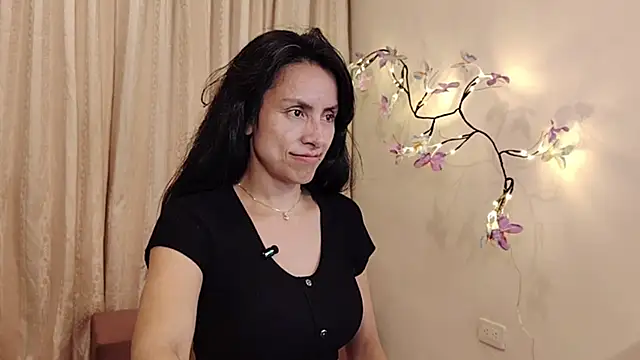 Chat XXX ao vivo de Bella_Exhibition