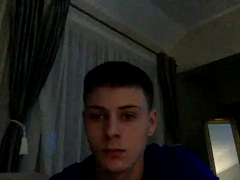 Carlos18loverboyfriend Live XXX-Chat