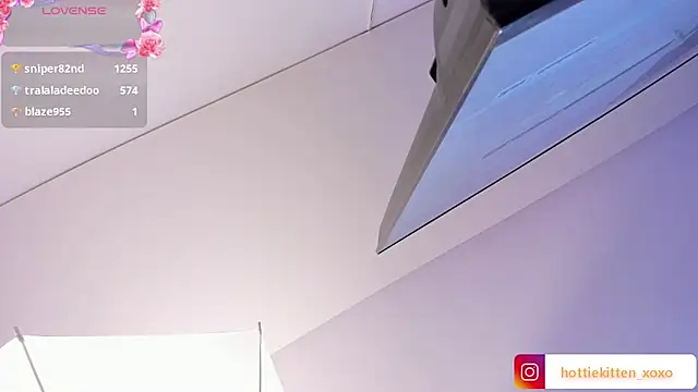 دردشة Viollet_xoxo الجنسية المباشرة