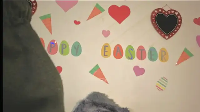 MaleiSummer's Live XXX Chat