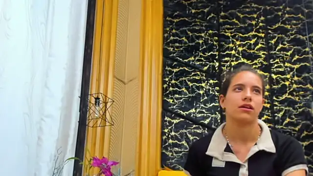 Chat XXX ao vivo de MiaCours