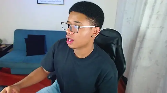 Chat XXX ao vivo de liiam3