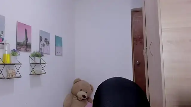 Emma_lean Adlı Modelin Canlı XXX Sohbeti