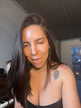 Lolathebaddie Chat XXX live
