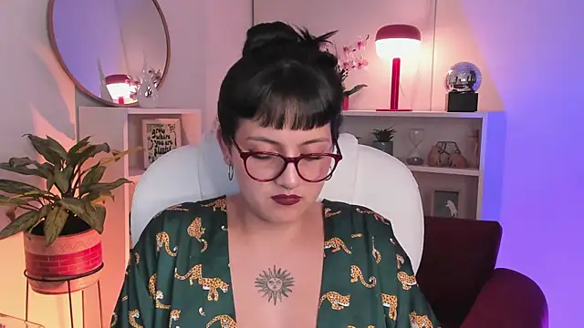 nahiapaws Live XXX-chat