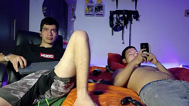 Nymphobuddies Live XXX Chat