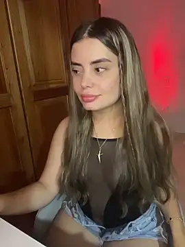 Miss_valeriaa Adlı Modelin Canlı XXX Sohbeti