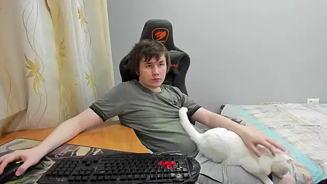 Вебкам-шоу iliaskrislove