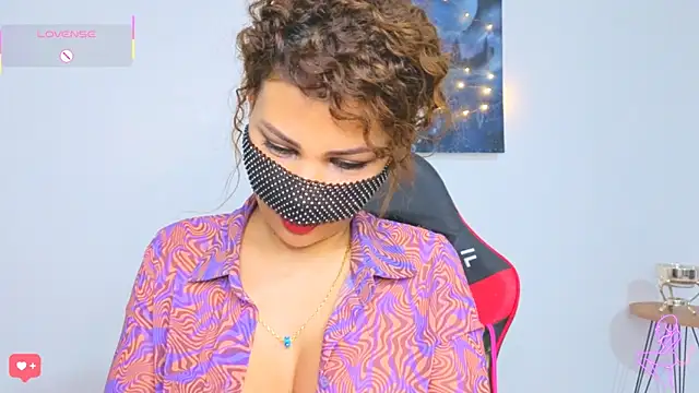 Beybi_Latina webcam show