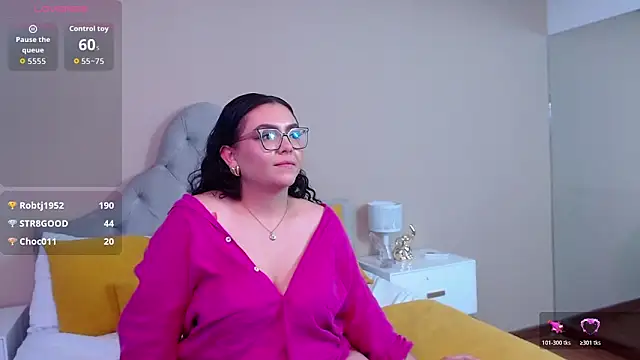 AlmaraRouge: онлайн-секс-чат