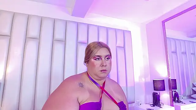 aandreaperez: онлайн-секс-чат