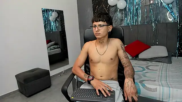 Вебкам-шоу thebaby_col