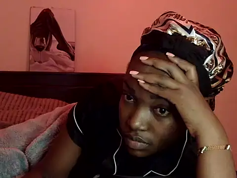 Pokazy przed kamerką – Sexy-suzy