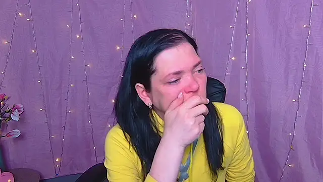 แชท XXX สดของ LauraFinn