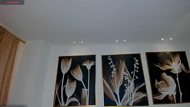 AmaliaCrus' Live XXX Chat