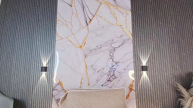 Pokazy przed kamerką – big_tits_in_your_face