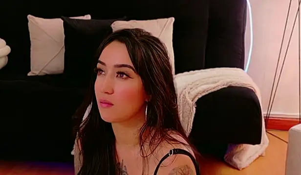 EmmyEvans1 élő XXX-chatje