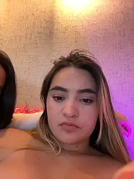 Živý XXX chat Antonella_Julieta