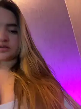 Czat XXX na żywo – Antonella_Julieta