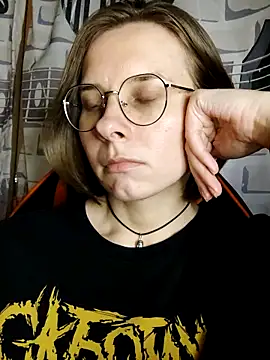 Chat XXX en directo de Aashikalaa