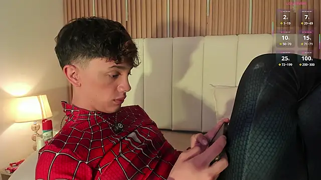 Tomy_Rox 即時 XXX 聊天