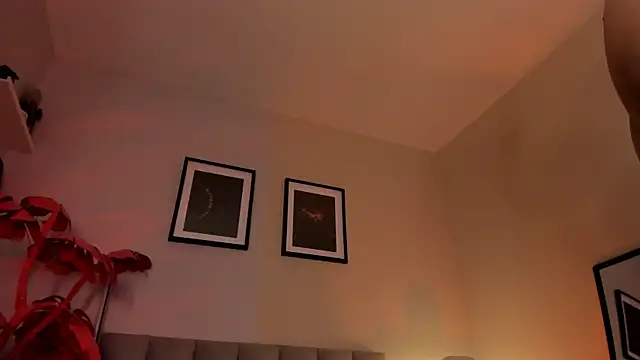 Violetta_Nur 现场XXX聊天