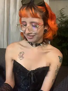 Alice_Hecatee Webcam Show