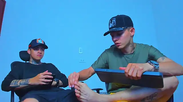 Thomas-Wil Webcam Show