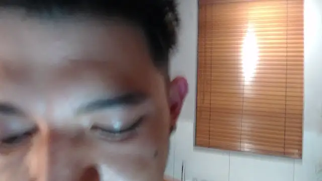 Chat XXX ao vivo de Zackfalcon_