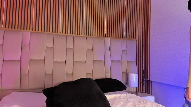 Eli_Sanders élő XXX-chatje