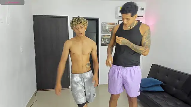 Voyeurism_guyss 라이브 XXX 채팅