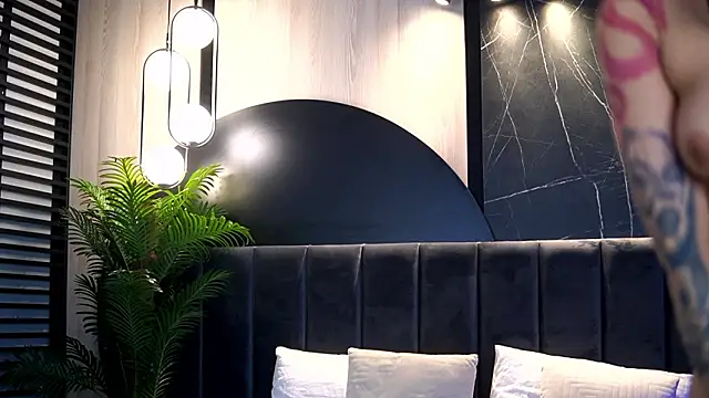 KylieKroftt 在線直播表演