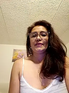 Chatroom XXX en direct de conie_28_