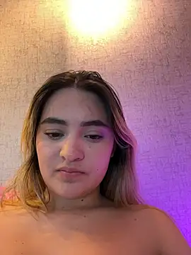 دردشة Antonella_Julieta الجنسية المباشرة