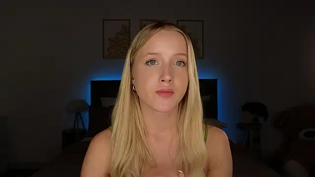 Chatroom XXX en direct de adele_armass