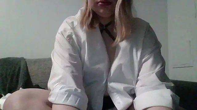 Bridget_Kiss Chat XXX live