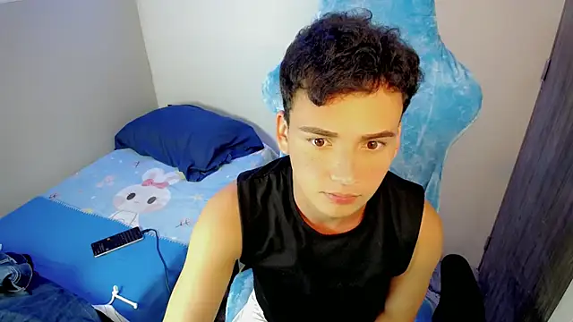 Mathias_twinkkのライブXXXチャット