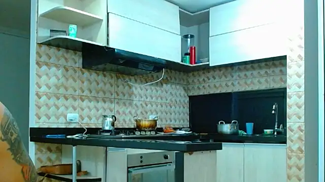 big--boss Live XXX Chat